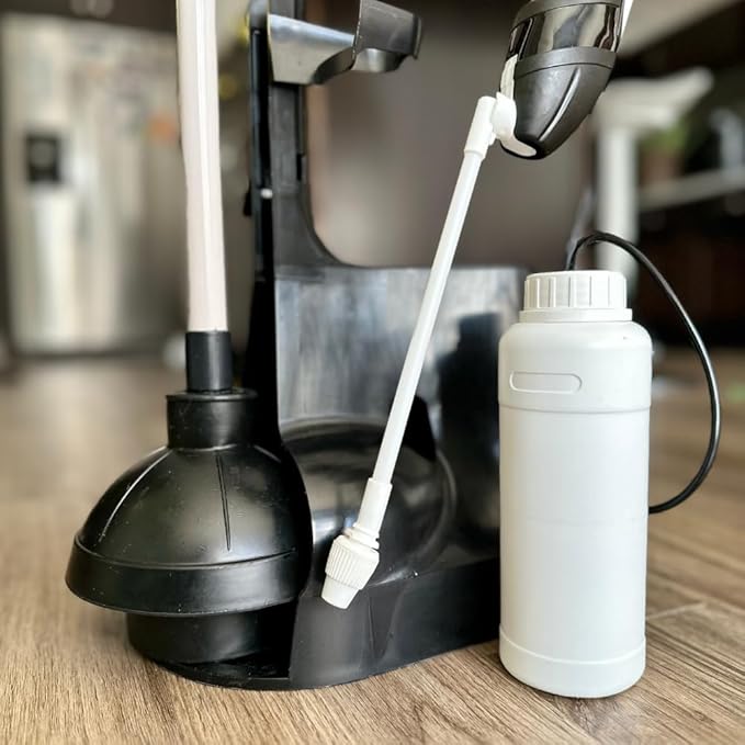 Schoon: Plunger with self-cleaning mechanism. Disinfect your plunger and your bathroom.