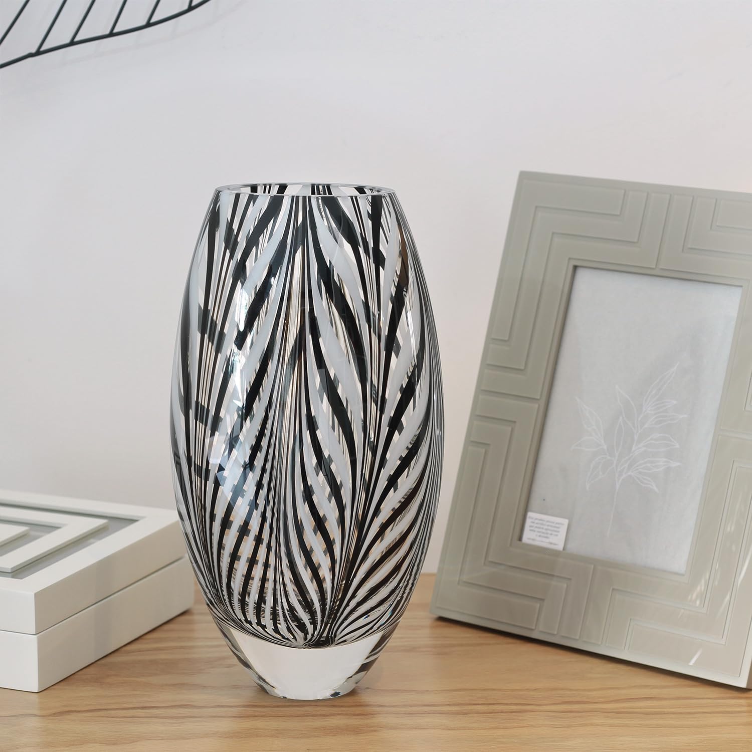 Ca D Oro Murano Style Glass Vase Black and White Feather Pattern Hand Blown Art Glass for Flower, Room Decoration and Centerpiece - Model 54 MS