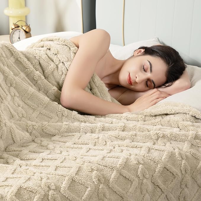 Aganear Fleece Throw Blanket 50"x60" Khaki