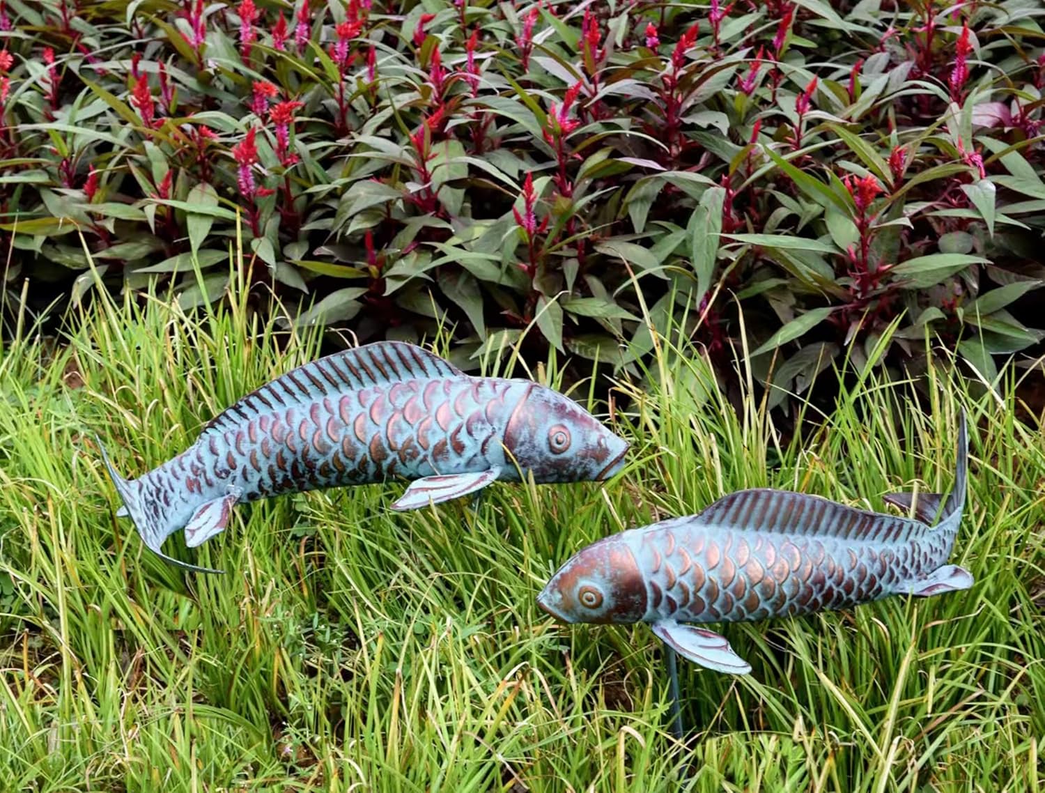 Set of 2 Koi Fish Decor Outdoor Statues Sculptures Antique Copper Garden Pond Fishes Art Metal Koi Fish Statue Outside Garden Décor Ornaments for Outdoors,Patio,Yard,Lawn,Pond,Home Decorations